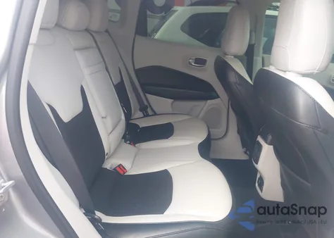 2019 Jeep Compass Sun And Wheel Fwd z USA, uszkodzony, nr VIN 3C4NJCBB4KT615885